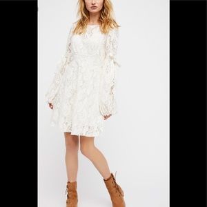 Free People Ruby lace dress NWOT- ivory